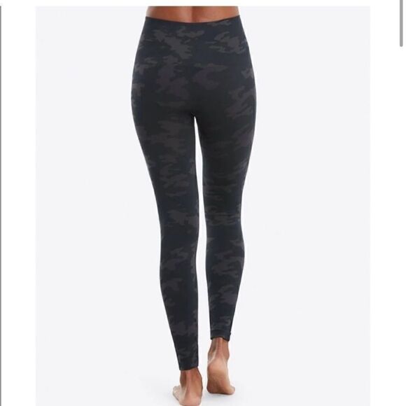 SPANX CAMO look at me now Large - Picture 5 of 11